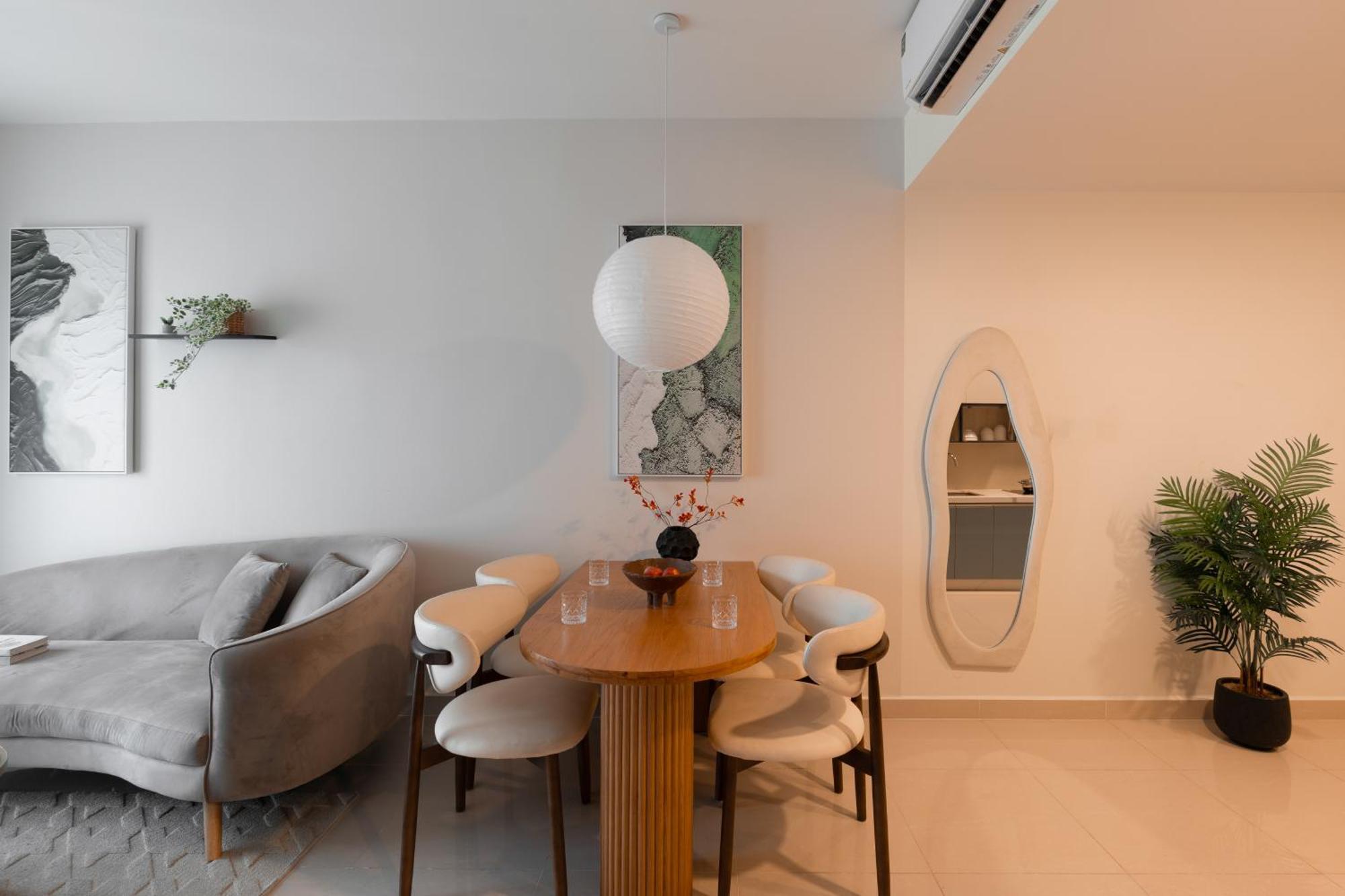 Khách sạn hẻo lánh Soho & Quan 1 TP. Hồ Chí Minh